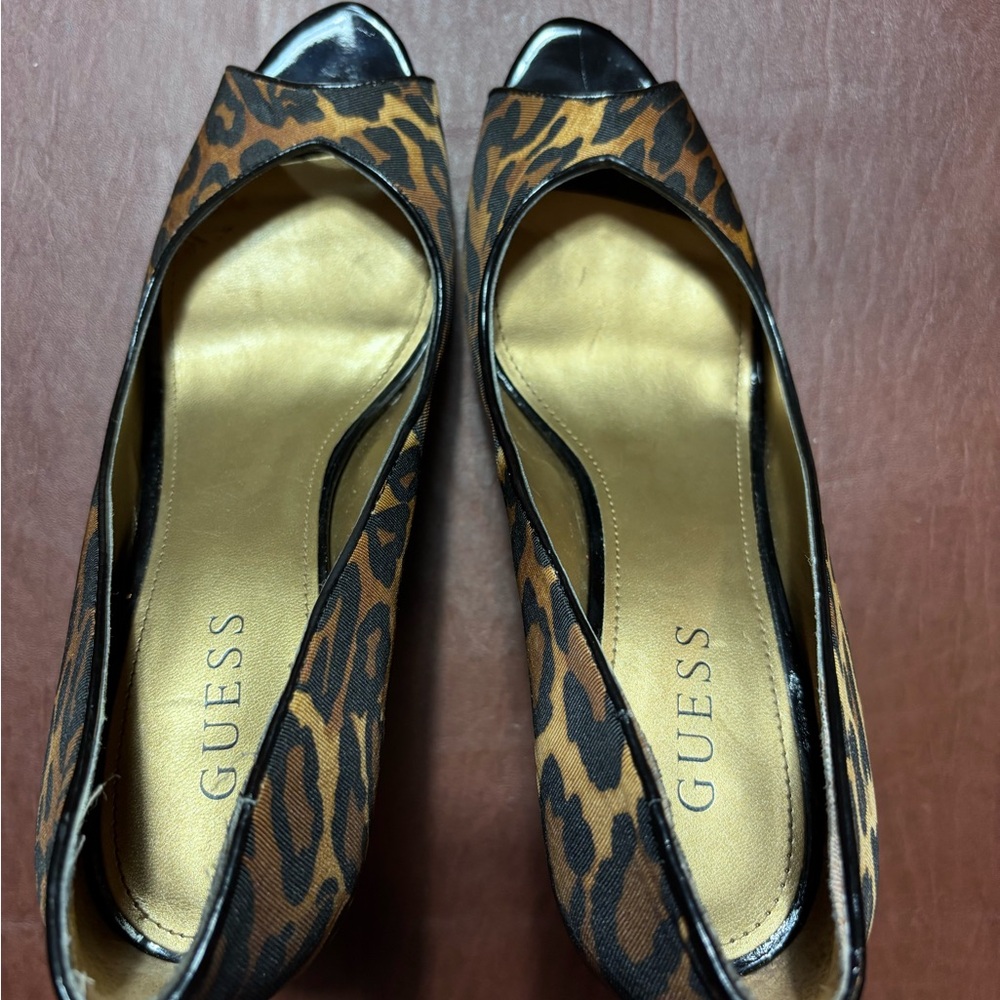 Guess Leopard Pattern Heels - Picture 4 of 9